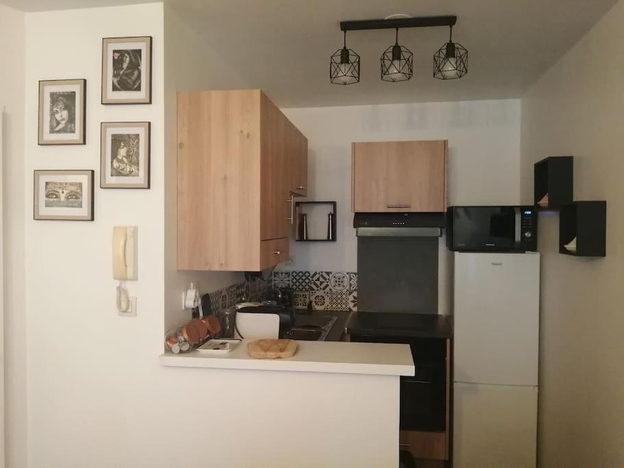 Fadil Apartman Valenciennes Kültér fotó