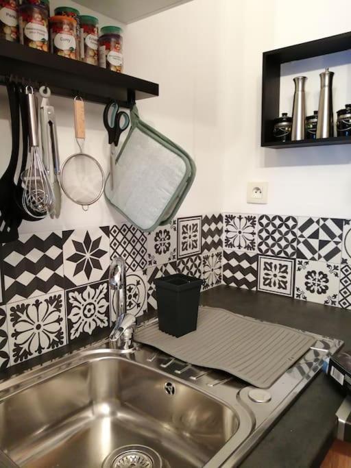Fadil Apartman Valenciennes Kültér fotó